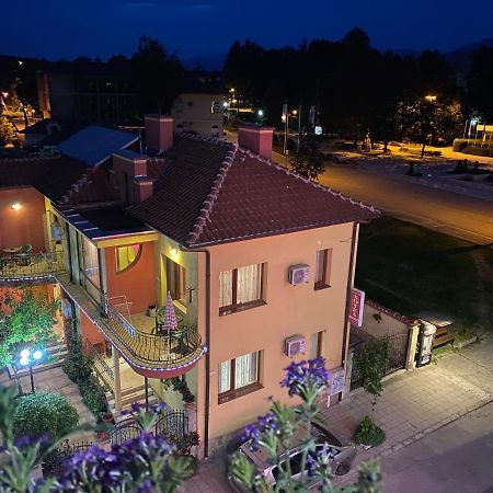 Family Hotel Kavrakovi Pavel Banya Esterno foto